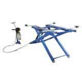 SCISSOR LIFT